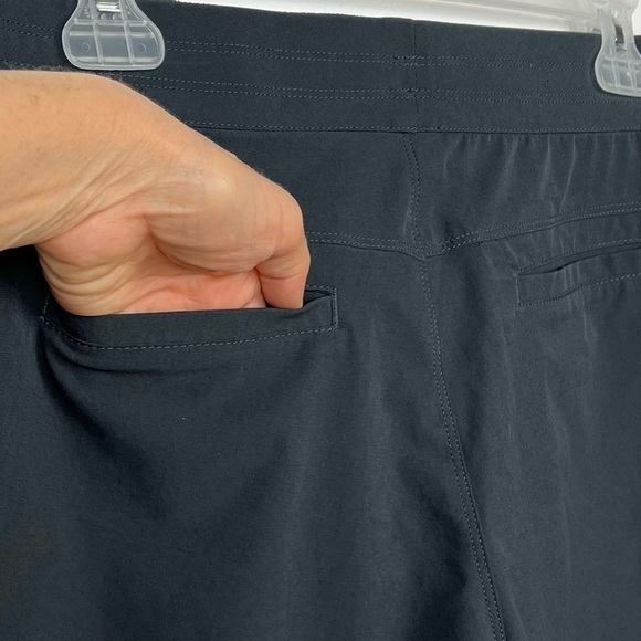 EUC Kuhl | Freeflex Short with Wide Waistband and Internal Draw Cord Size 10 - Picture 7 of 9